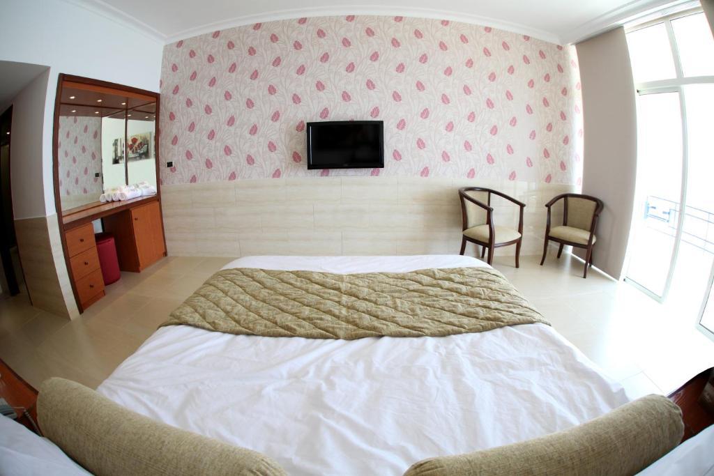 Sawary Beach Hotel Batroun Bilik gambar