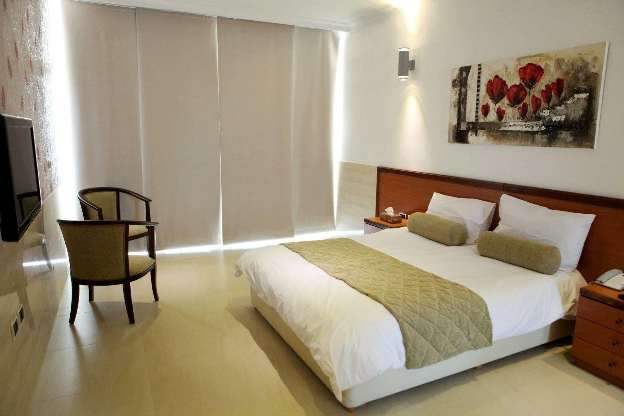 Sawary Beach Hotel Batroun Luaran gambar